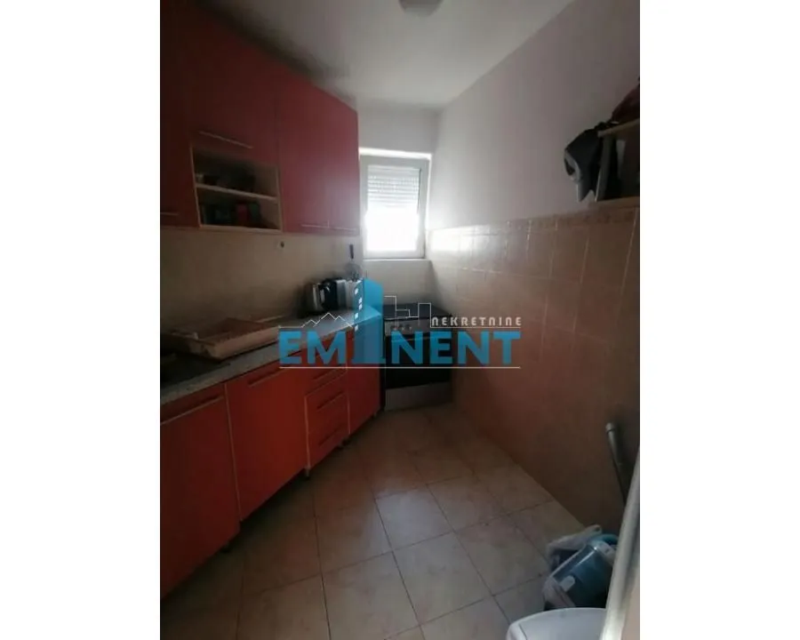 Izdavanje, dvosoban stan, 42m², Novi Beograd Blok 1 Fontana, Novi Beograd Sve Podlokacije
