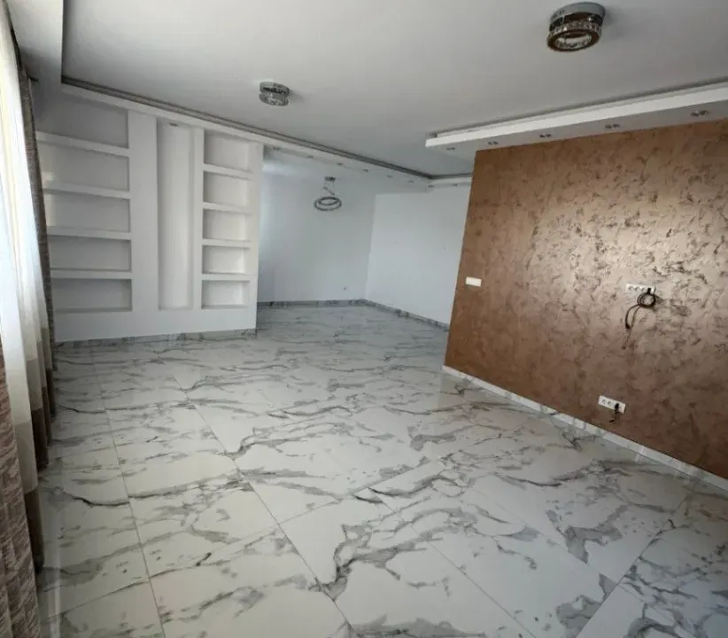 Prodaja, četvorosoban stan, 111m², Nova Pazova, Stara Pazova