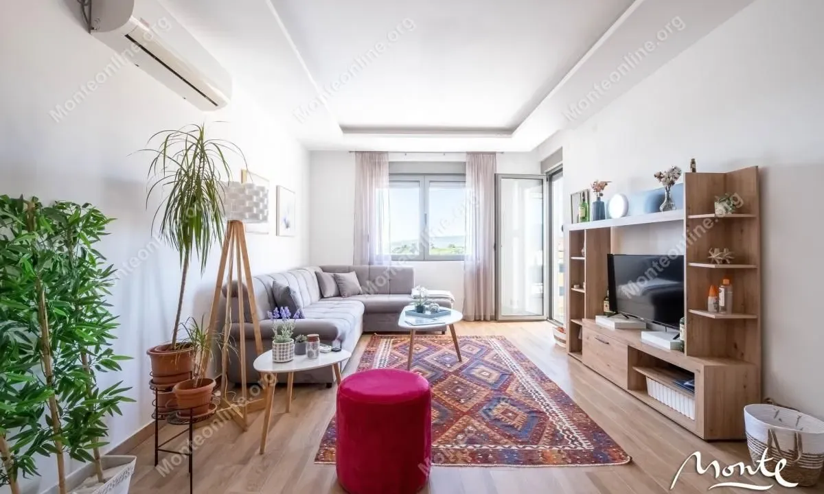 Prodaja, jednosoban stan, 54m², Tivat, Crna Gora