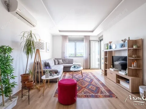 Prodaja, jednosoban stan, 54m², Tivat, Crna Gora - image 1