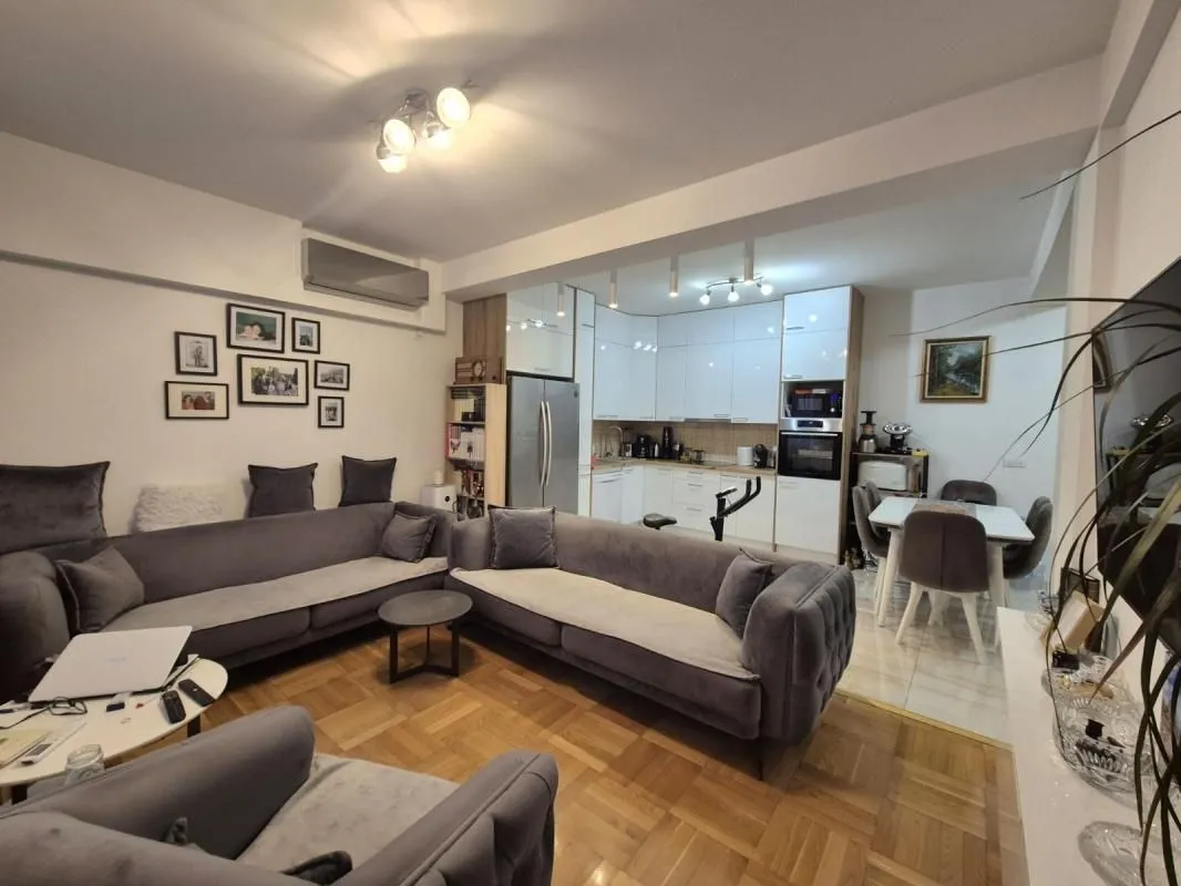 Prodaja, dvosoban stan, 70m², Bjeliši, Bar