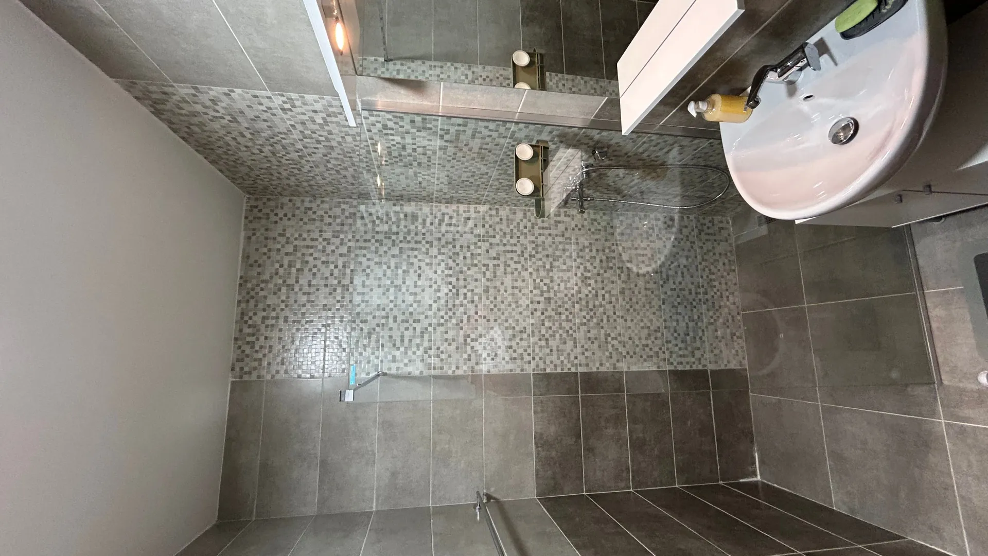 Izdavanje, jednosoban stan, 40m², Centar, Cetinje