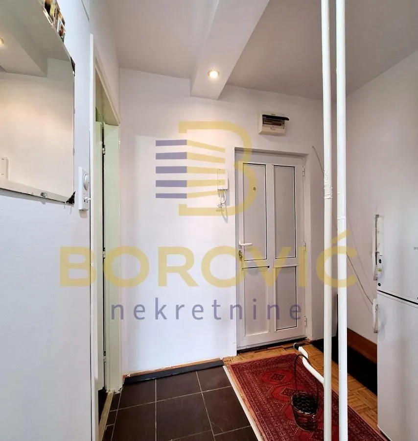 Prodaja, jednosoban stan, 27m², Resnik, Beograd