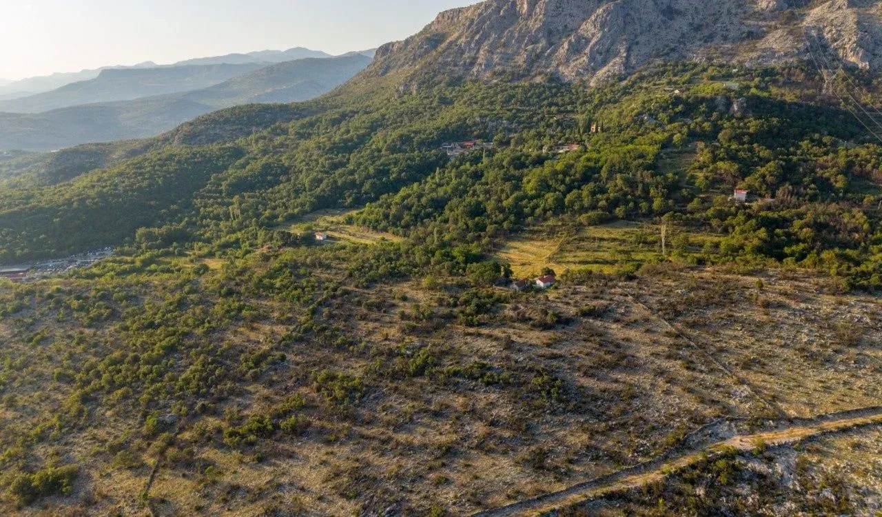Prodaja, plac, 46000m², Doljani, Podgorica