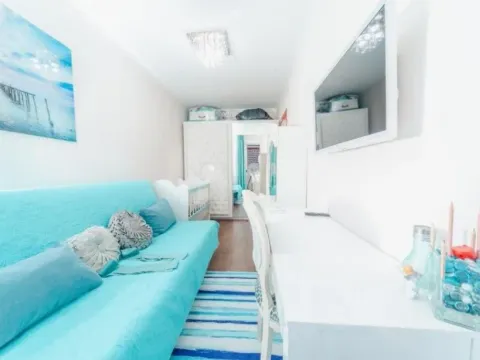 Izdavanje, dvosoban stan, 50m², Bečići, Budva - image 5