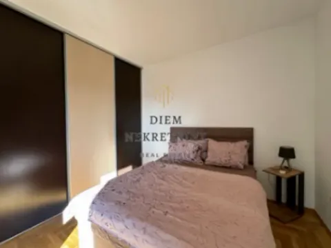 Izdavanje, dvosoban stan, 65m², City Kvart, Podgorica - image 10