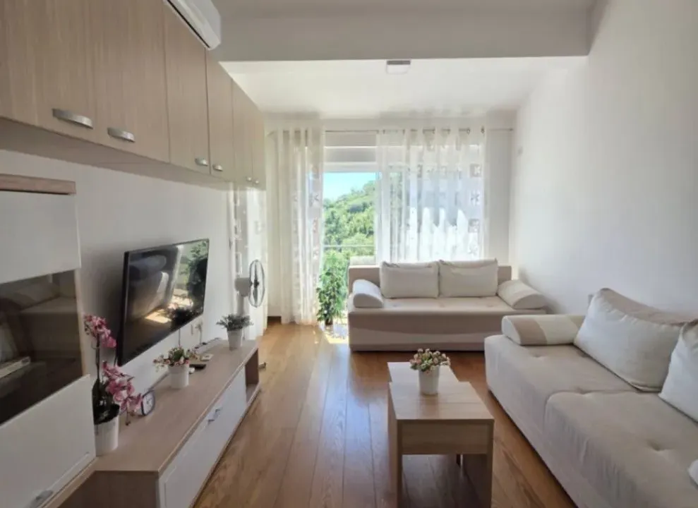 Rent, apartment, 44m², Pržno, Budva
