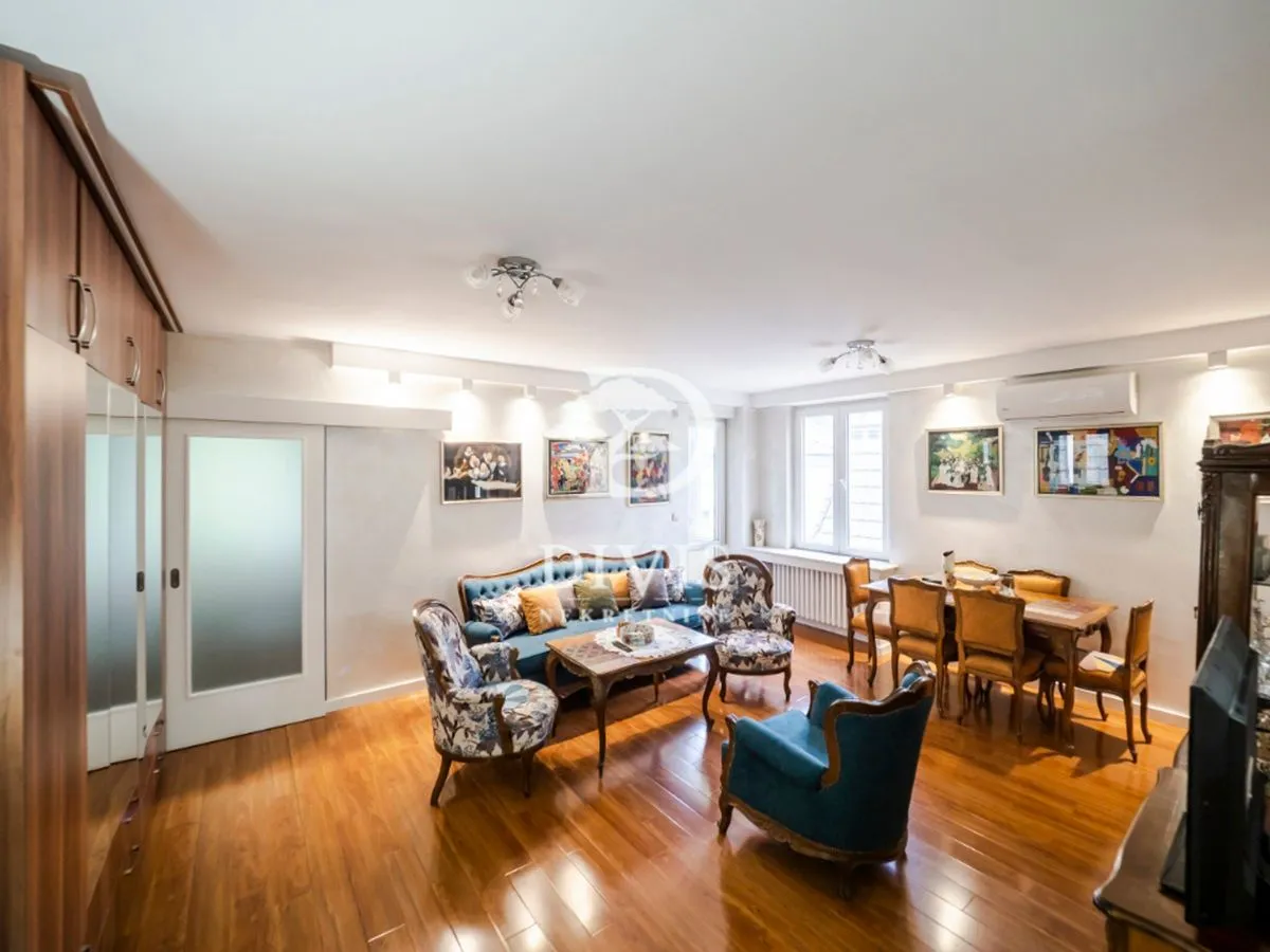 Sale, two bedroom apartment, 61m², Neimar, Vračar Sve Podlokacije