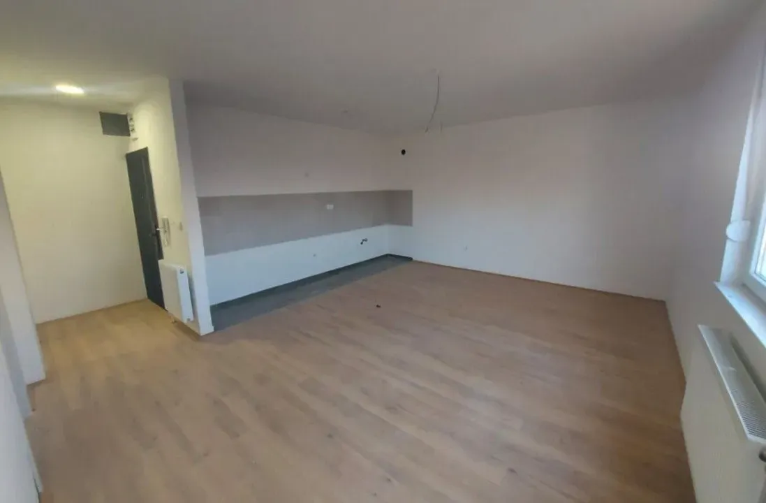 Prodaja, dvosoban stan, 42m², Novi Sad, Srbija