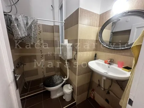 Rent, one bedroom apartment, 32m², Kalenić Pijaca, Vračar Sve Podlokacije - image 9