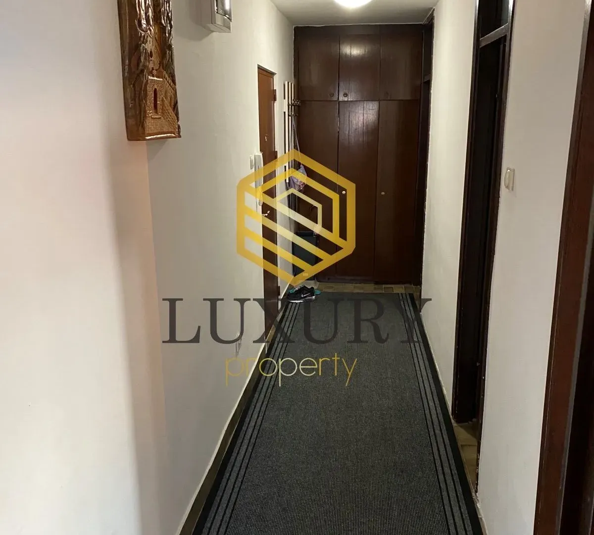 Prodaja, dvosoban stan, 76m², Blok 5, Podgorica