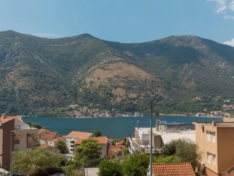 Prodaja, jednosoban stan, 50m², Dobrota, Kotor - image 2
