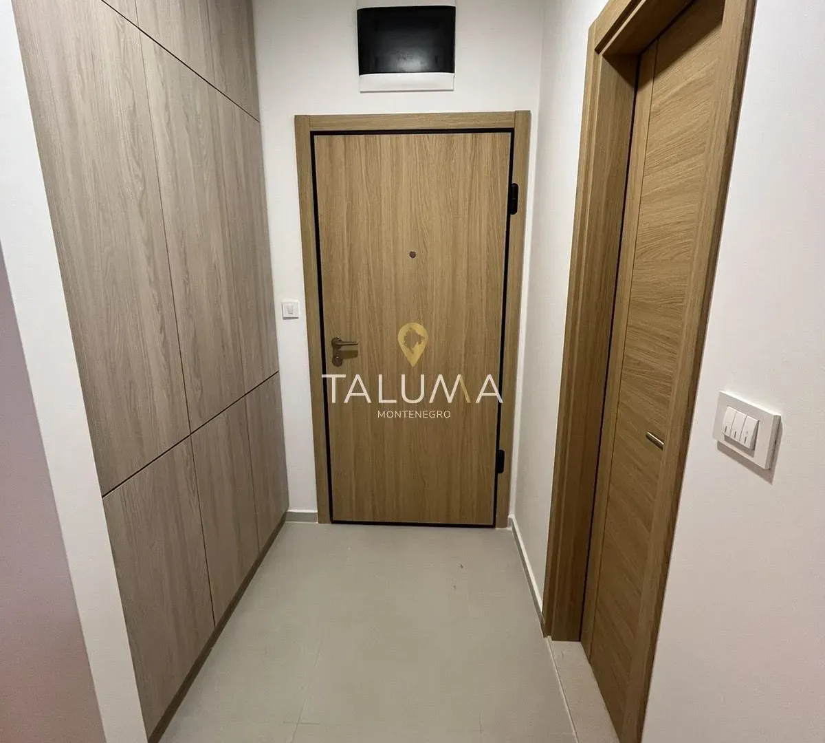 Izdavanje, jednosoban stan, 45m², City Kvart, Podgorica