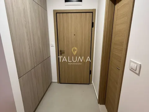 Izdavanje, jednosoban stan, 45m², City Kvart, Podgorica - image 8
