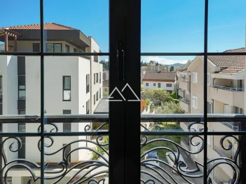 Sale, three bedroom apartment, 96m², Tivat, Crna Gora - image 4