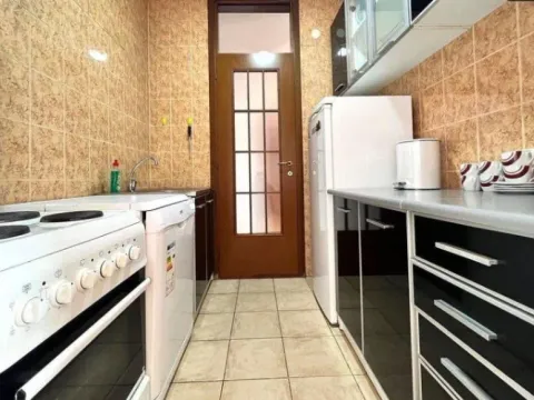 Rent, two bedroom apartment, 78m², Stari Aerodrom, Podgorica - image 4