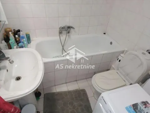 Izdavanje, trosoban stan, 90m², Novi Beograd Sve Podlokacije, Beograd - image 17