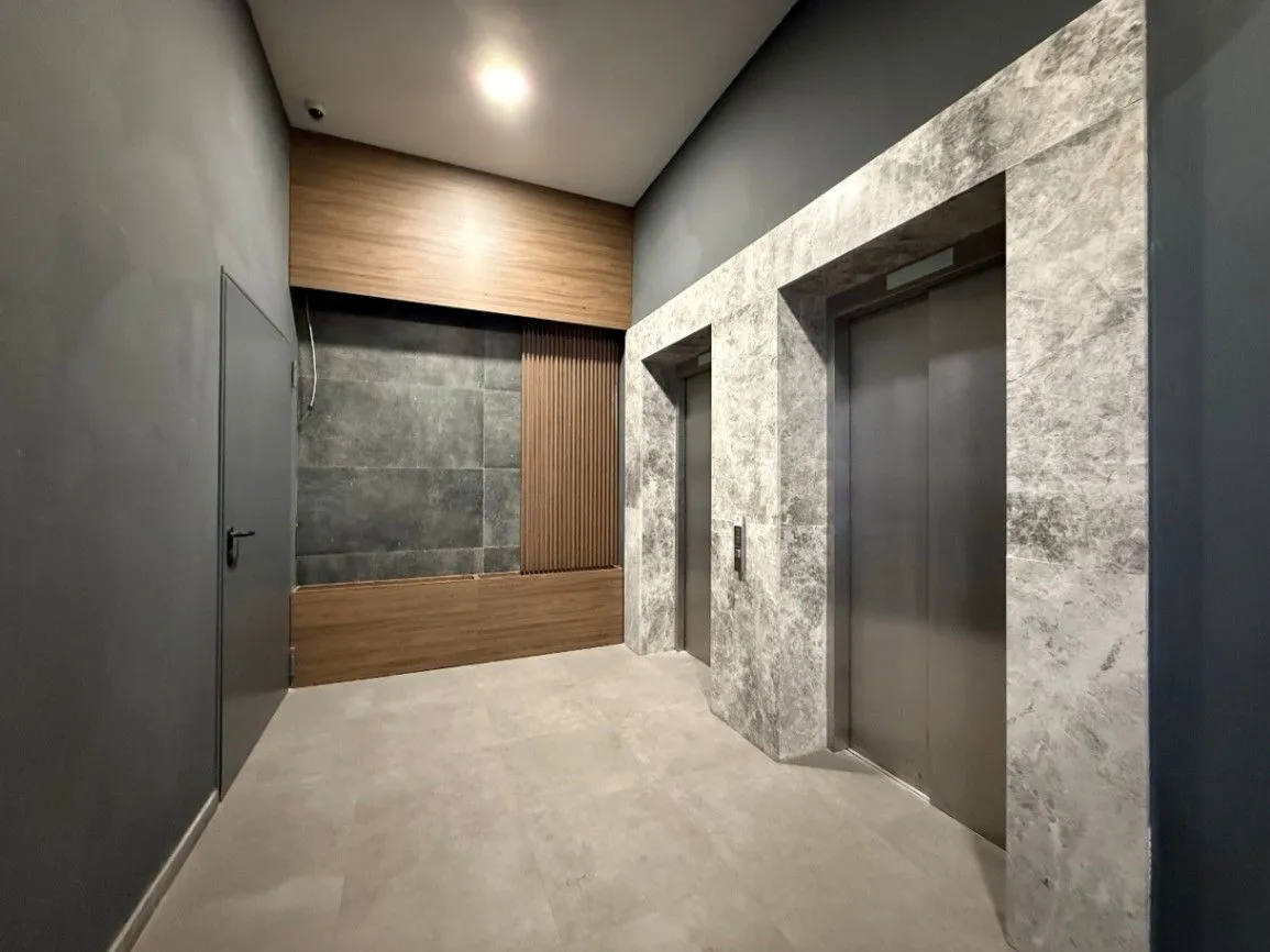 Prodaja, trosoban stan, 105m², Stari Aerodrom, Podgorica