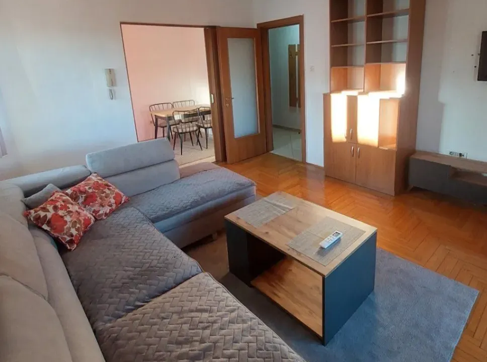 Izdavanje, jednosoban stan, 51m², Zabjelo, Podgorica