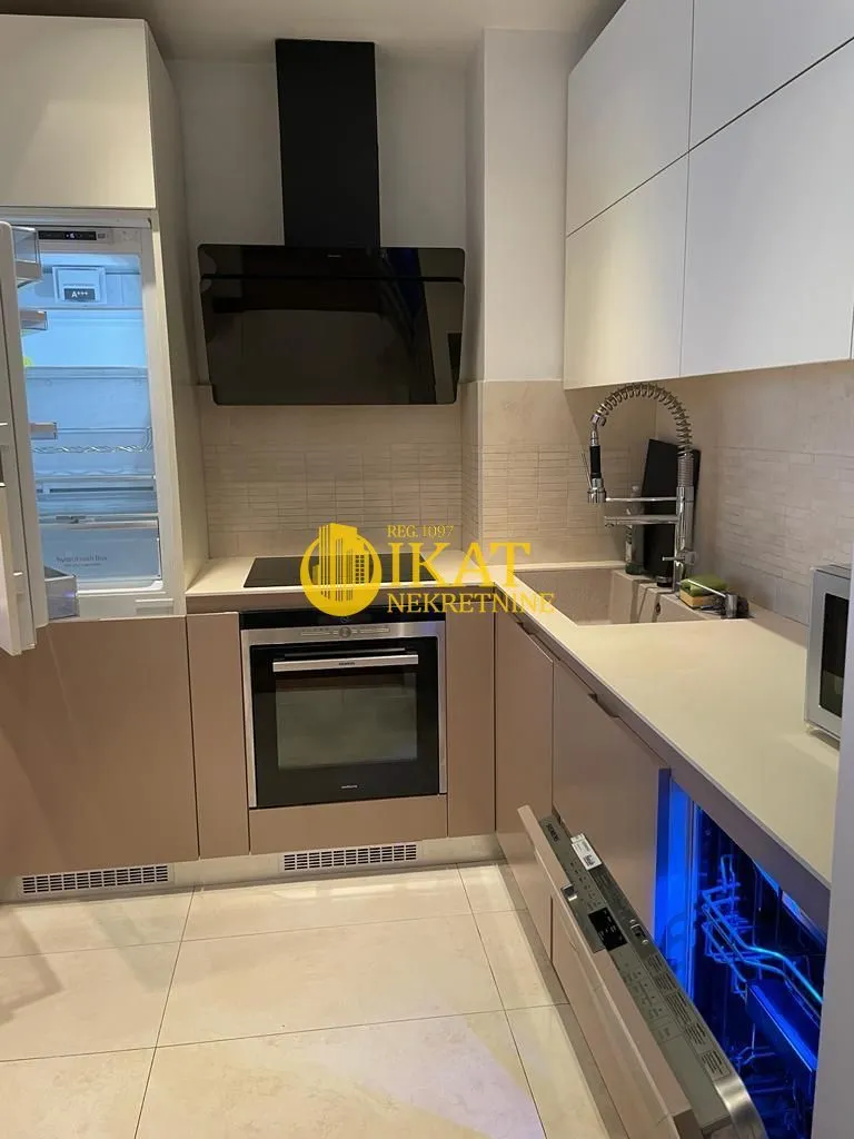 Rent, one bedroom apartment, 60m², Novi Beograd Sve Podlokacije, Beograd