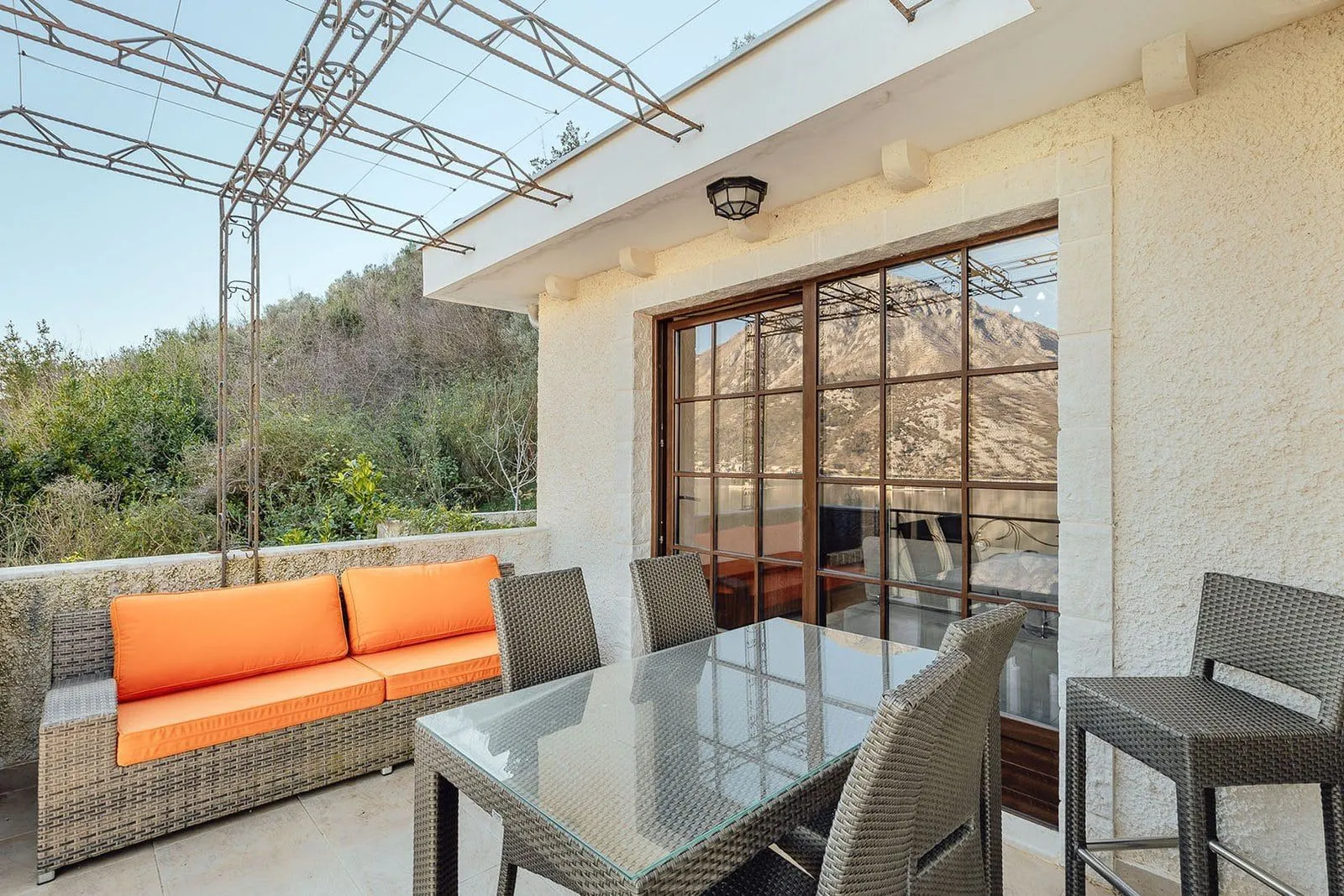 Sale, three bedroom apartment, 103m², Kostanjica, Kotor