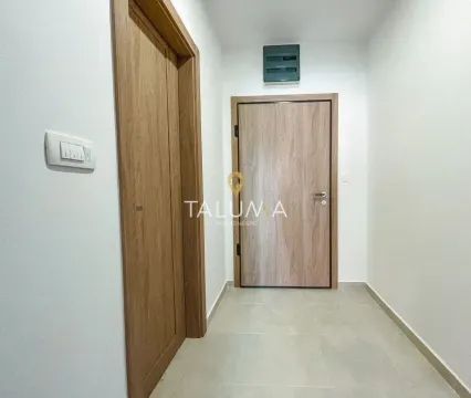 Izdavanje, jednosoban stan, 52m², City Kvart, Podgorica - image 8