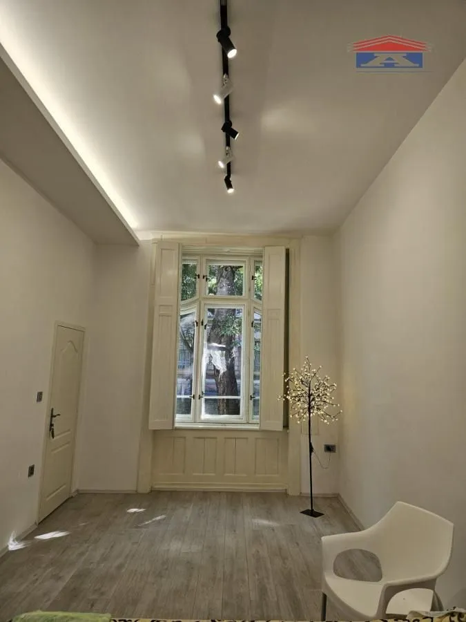 Prodaja, kuća, 49m², Centar, Sombor