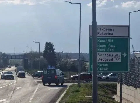 Rent, office space, 600m², Rakovica, Beograd - image 6