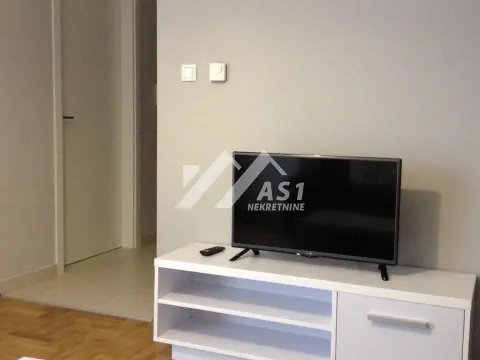 Izdavanje, jednosoban stan, 32m², Grbavica, Novi Sad Sve Podlokacije - image 3