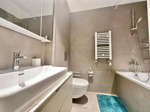 Izdavanje, trosoban stan, 68m², Savski Venac, Beograd - image 5