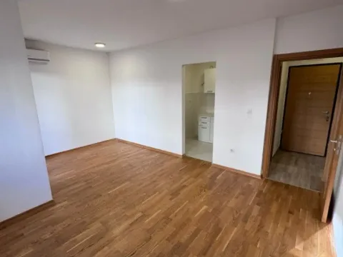 Prodaja, jednosoban stan, 43m², Podgorica, Crna Gora - image 4