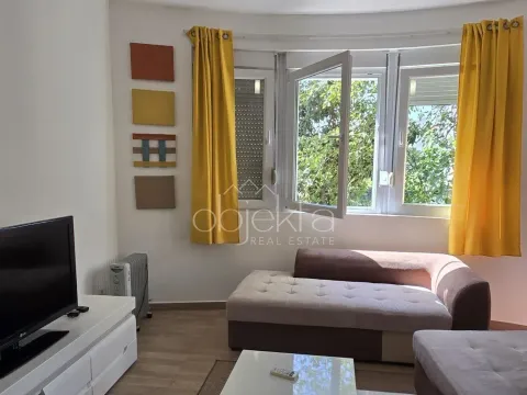 Rent, apartment, 38m², Tivat, Crna Gora - image 2