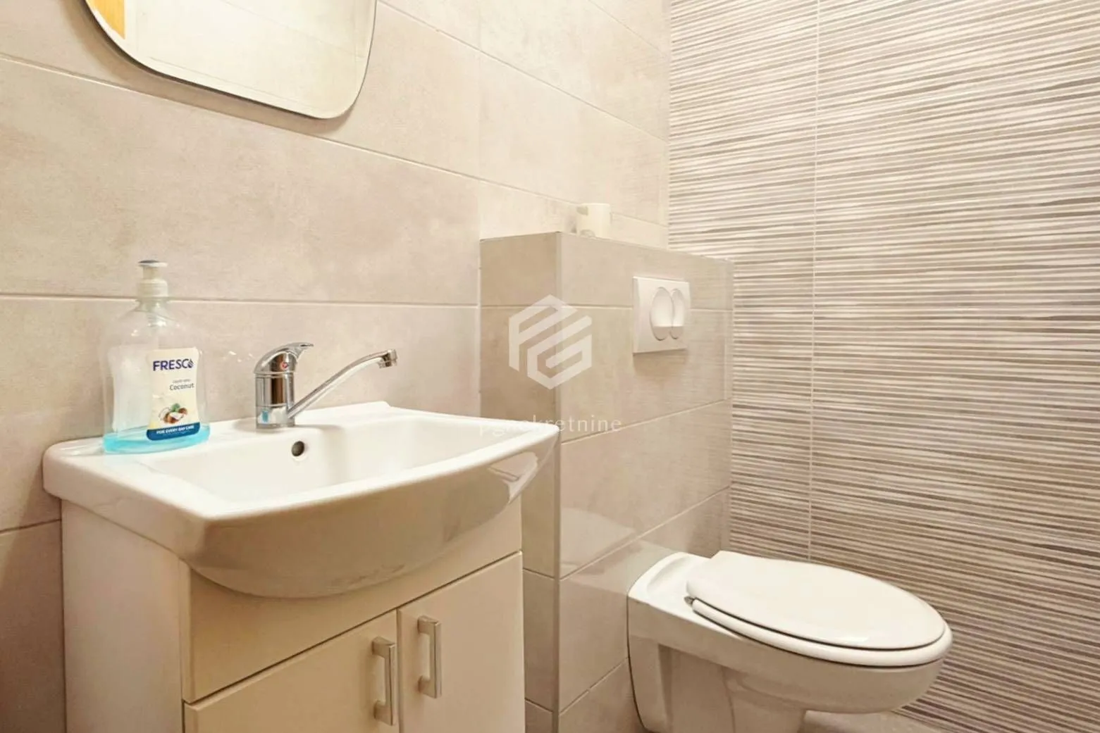 Rent, office space, 120m², Centar, Podgorica