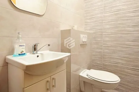 Rent, office space, 120m², Centar, Podgorica - image 11