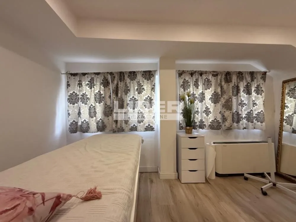 Rent, office space, 320m², Savski Venac, Beograd