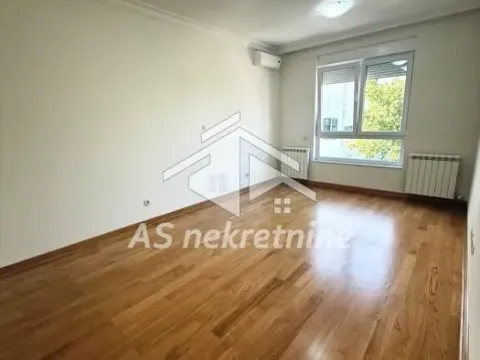 Izdavanje, četvorosoban stan, 155m², Senjak, Beograd - image 12