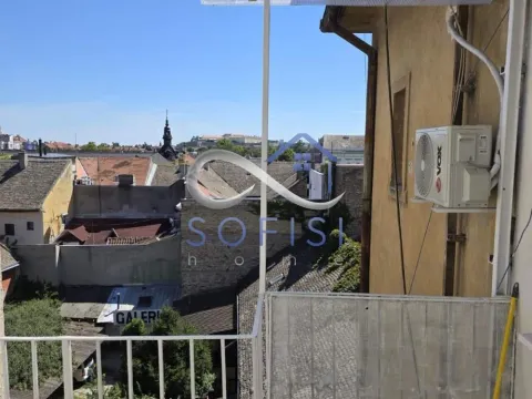 Izdavanje, dvosoban stan, 60m², Centar, Novi Sad - image 12