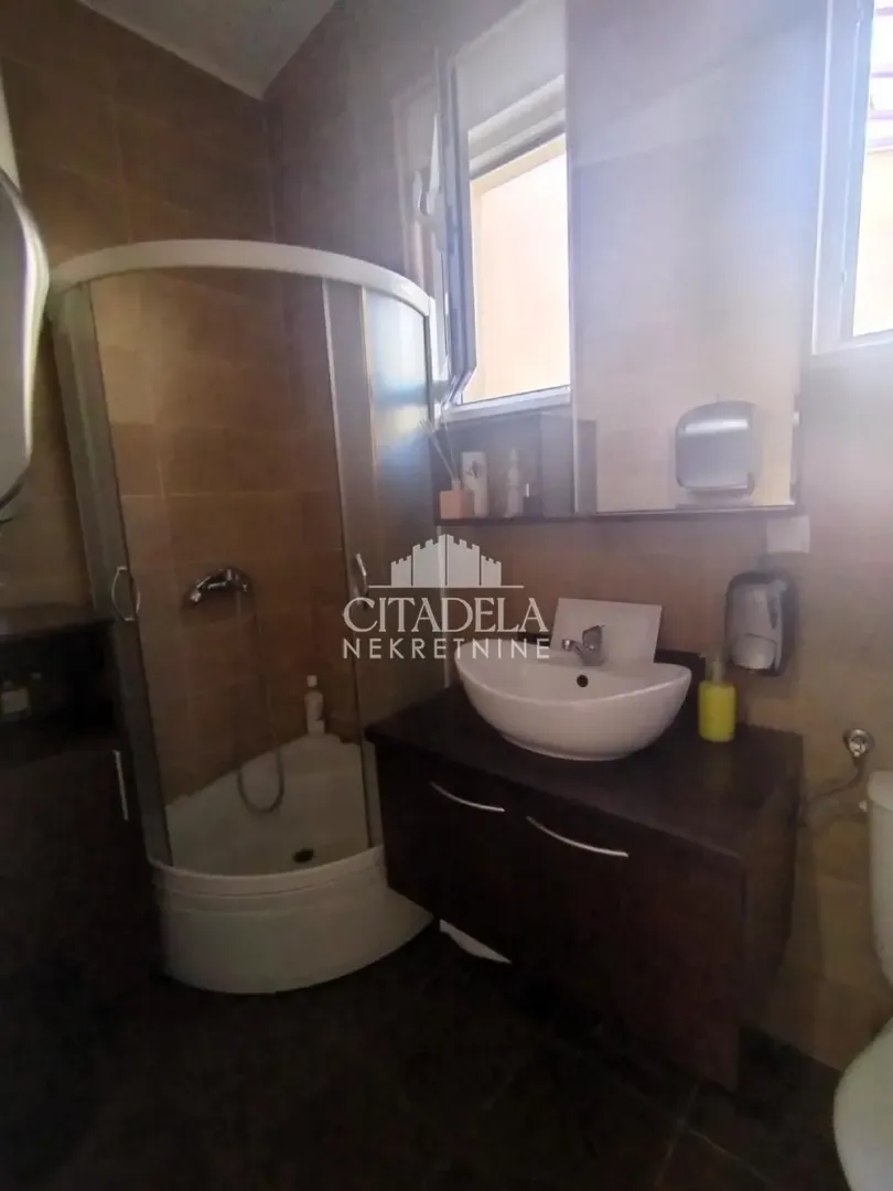 Rent, apartment, 118m², Đeram Pijaca, Beograd