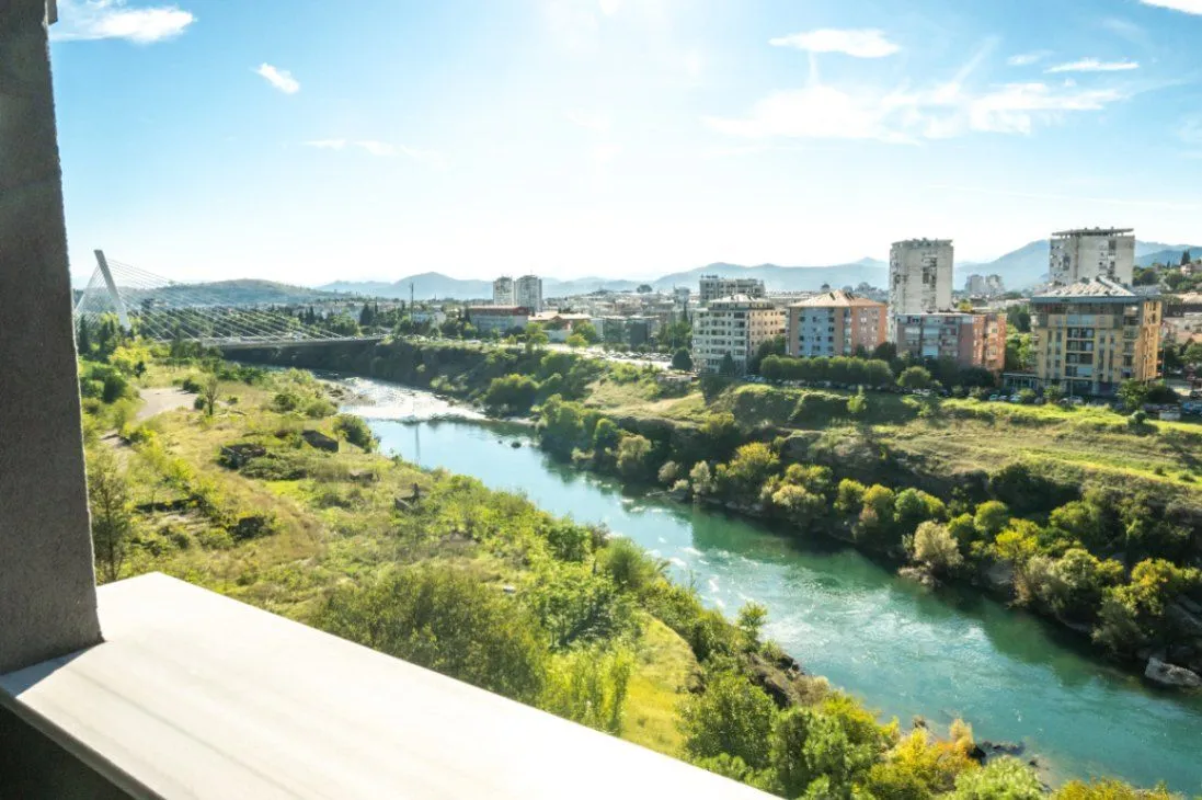 Izdavanje, jednosoban stan, 47m², Centar, Podgorica