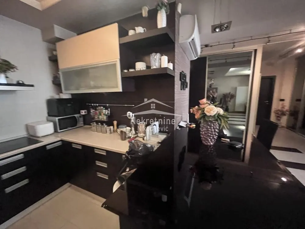 Sale, four bedroom apartment, 167m², Vračar Sve Podlokacije, Beograd