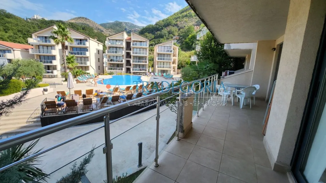 Prodaja, dvosoban stan, 75m², Pržno, Budva