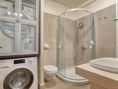 Rent, two bedroom apartment, 90m², Centar, Podgorica - image 16