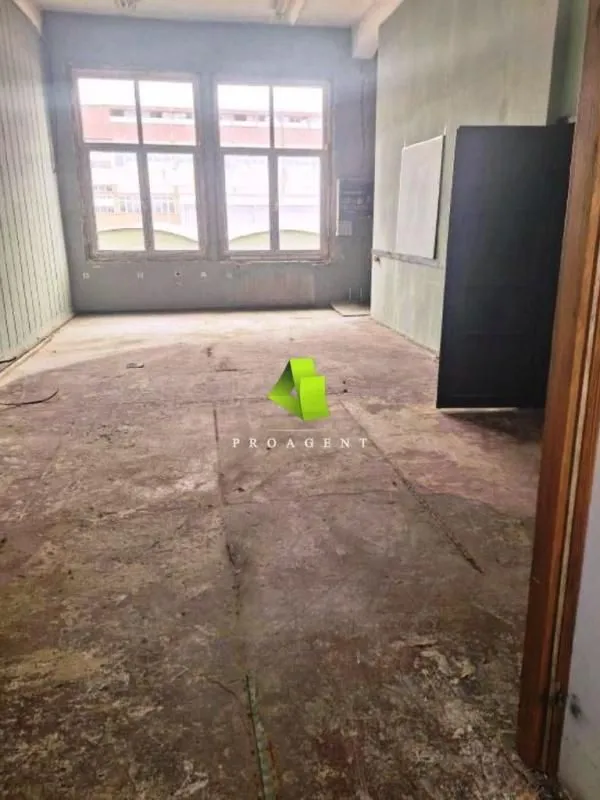 Rent, office space, 518m², Medijana, Niš