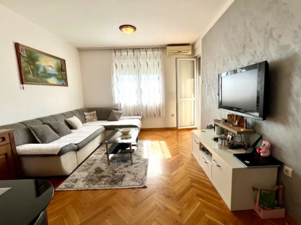 Prodaja, jednosoban stan, 49m², Stari Aerodrom, Podgorica