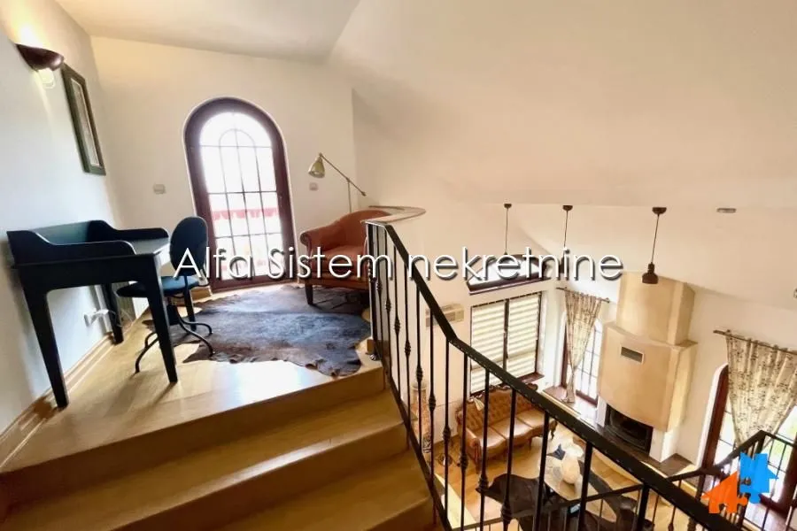 Rent, house, 250m², Autokomanda, Voždovac Sve Podlokacije