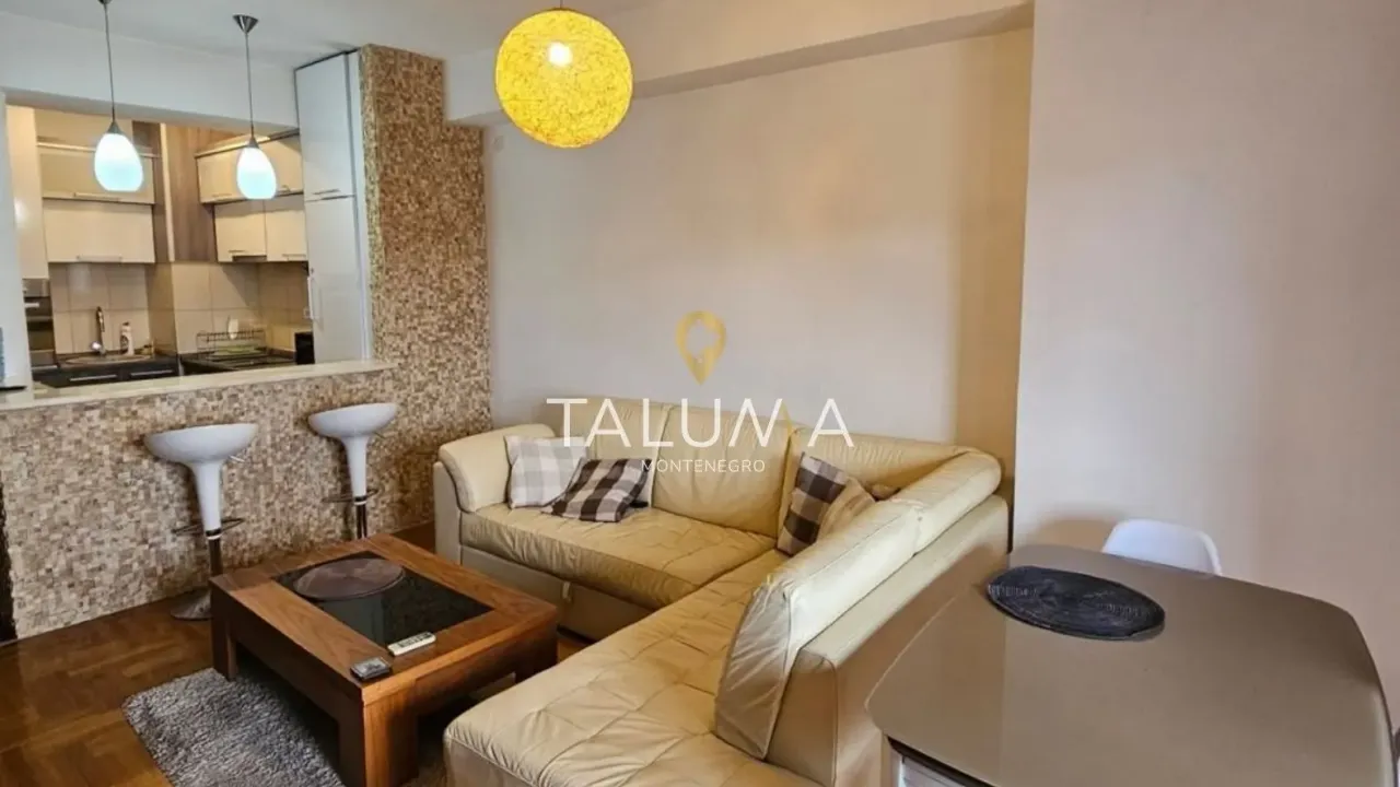 Izdavanje, jednosoban stan, 57m², City Kvart, Podgorica