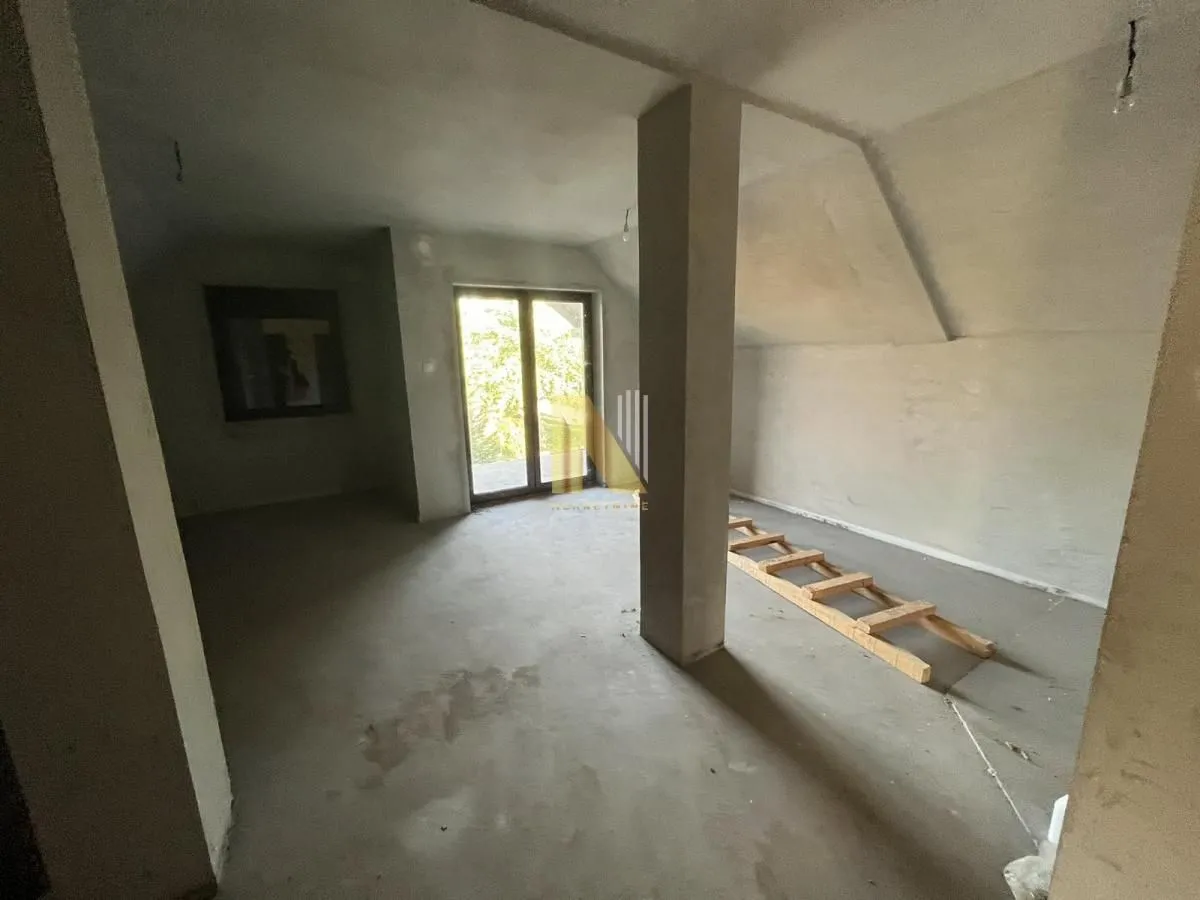 Prodaja, kuća, 209m², Petrovaradin, Novi Sad