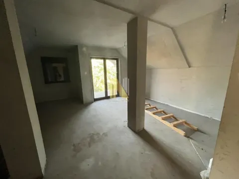 Prodaja, kuća, 209m², Petrovaradin, Novi Sad - image 10