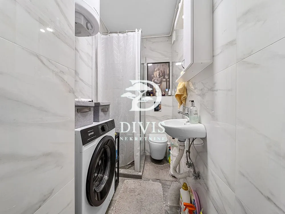 Sale, three bedroom apartment, 68m², Medaković 2, Medaković Sve Podlokacije