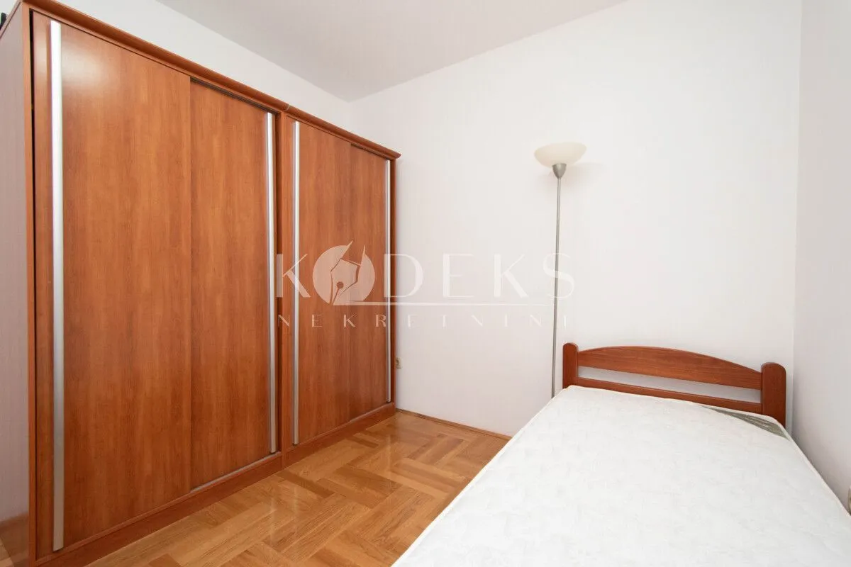 Izdavanje, dvosoban stan, 55m², Stari Aerodrom, Podgorica